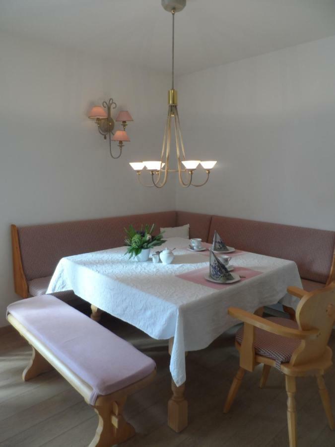 Pension Am Kirschgarten 格斯韦因斯泰因 外观 照片